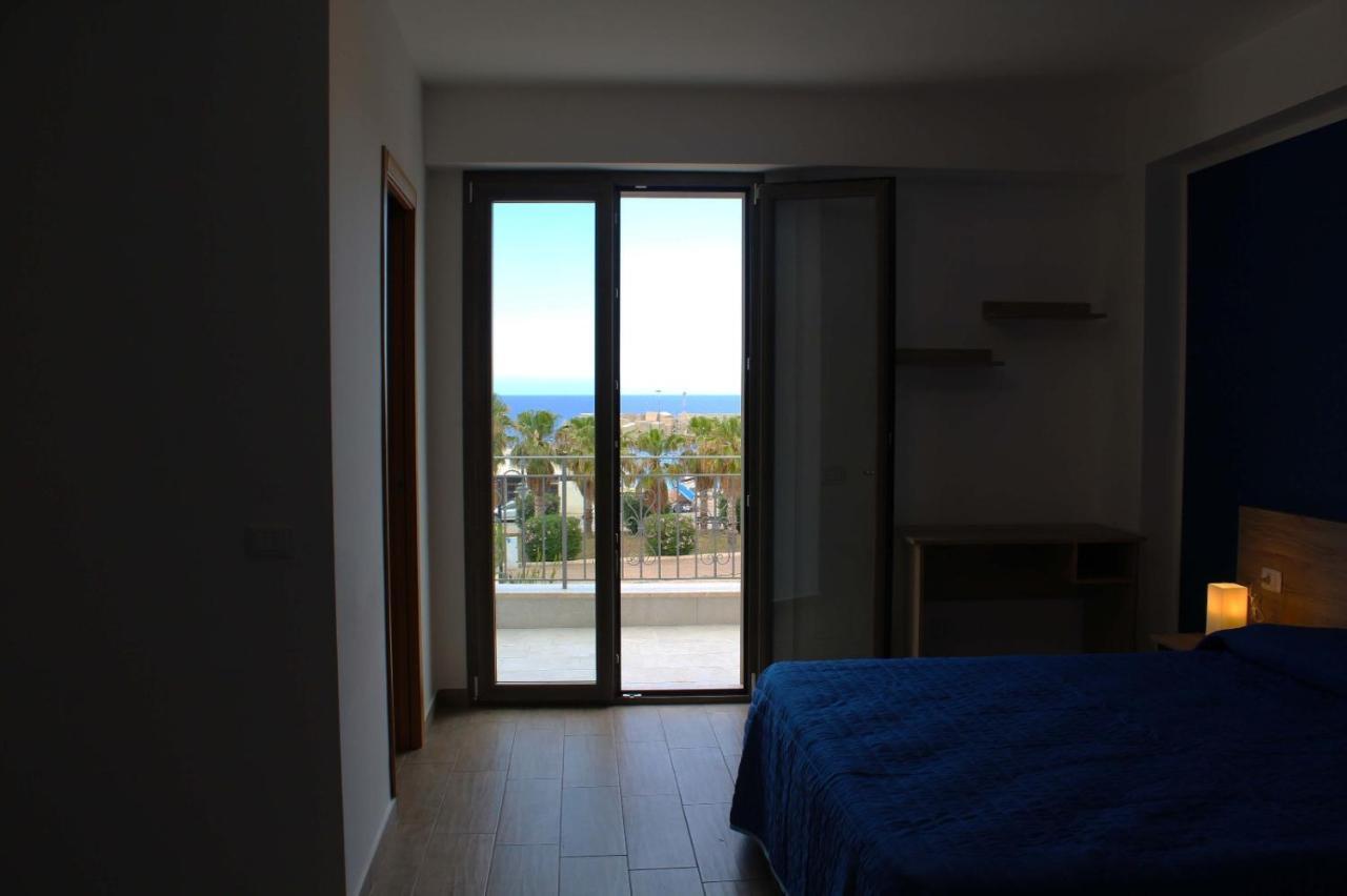 Hotel Bed Ponente Isola delle Femmine Exteriér fotografie